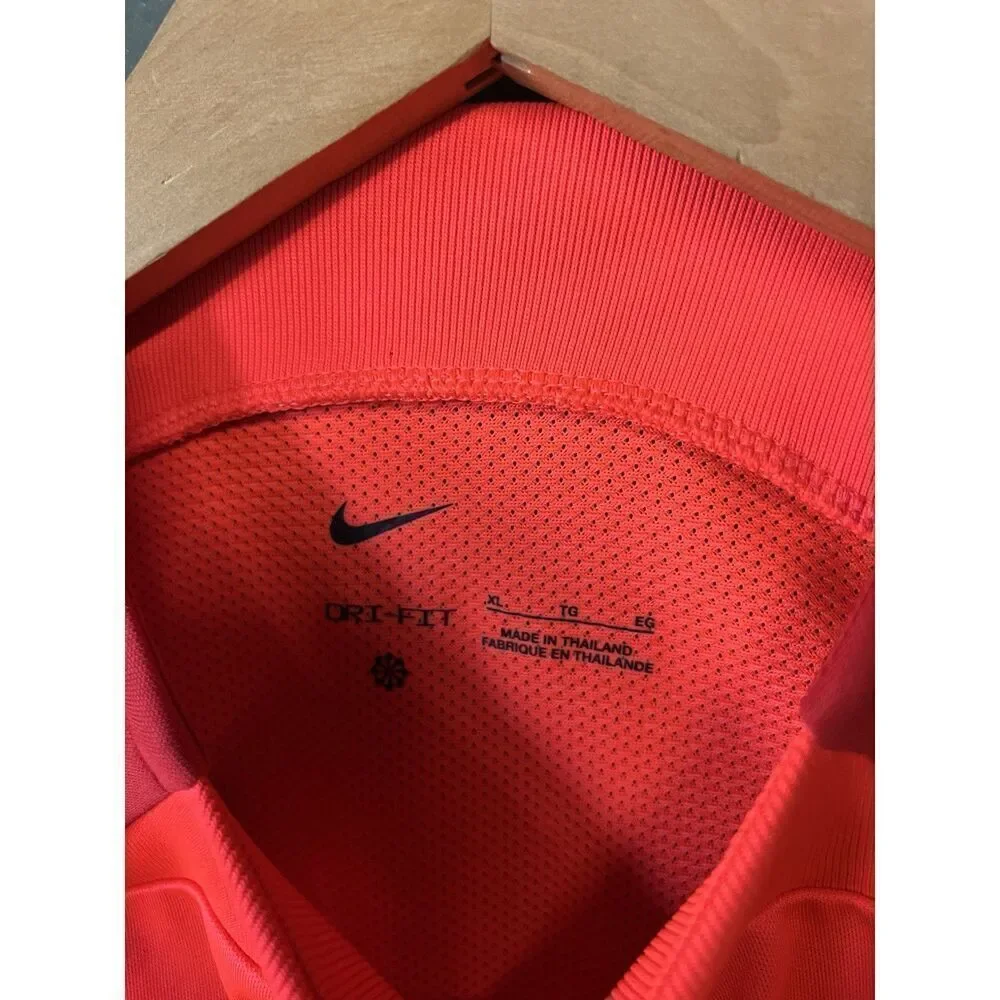 Nike Youth Boys Red Short Sleeve Athletic T-shirt Size XL Dri-Fit